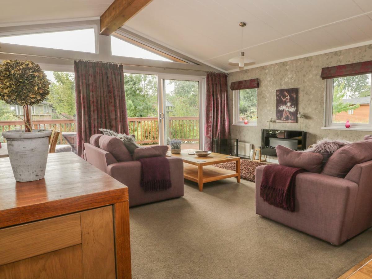 Bulmer Farm Lodge Malton Esterno foto
